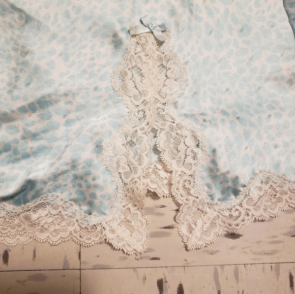 Victoria's Secret Women's Victorias Secret Slips. - Picture 6 of 9